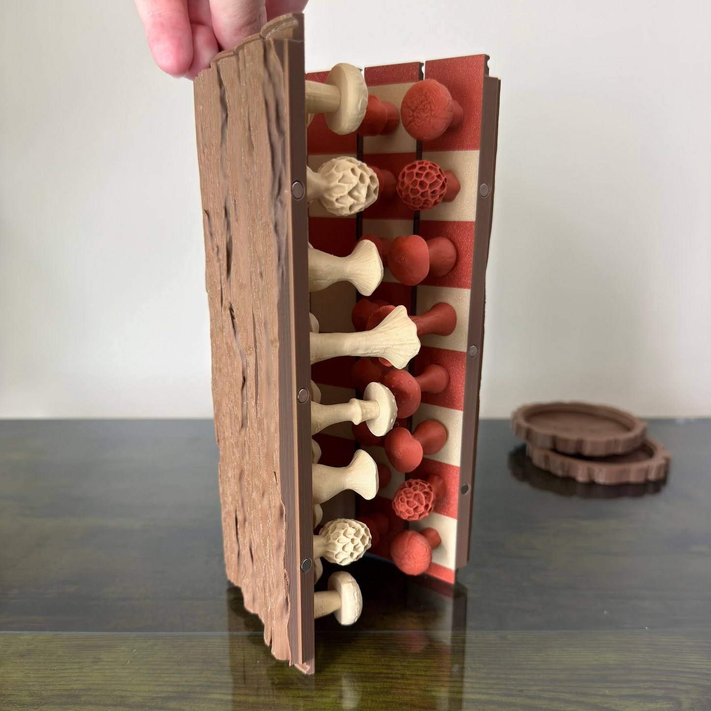Forest Chess Set – Roll-up Mushroom Themed 3D-Printed Chess Board